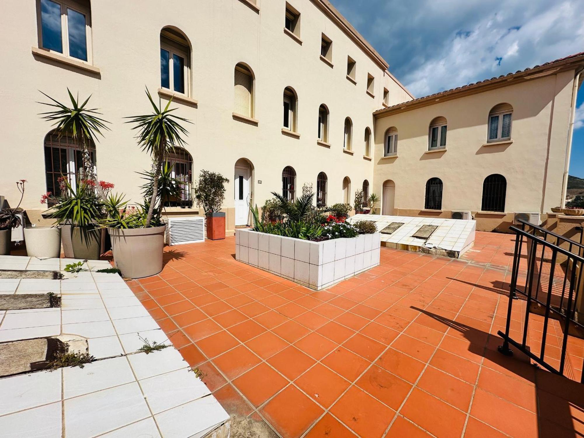 Appartement En Duplex 4 Couchages Au Coeur De Port-Vendres, Face A La Place De L'Obelisque - Fr-1-309-337 Port Vendres Dış mekan fotoğraf