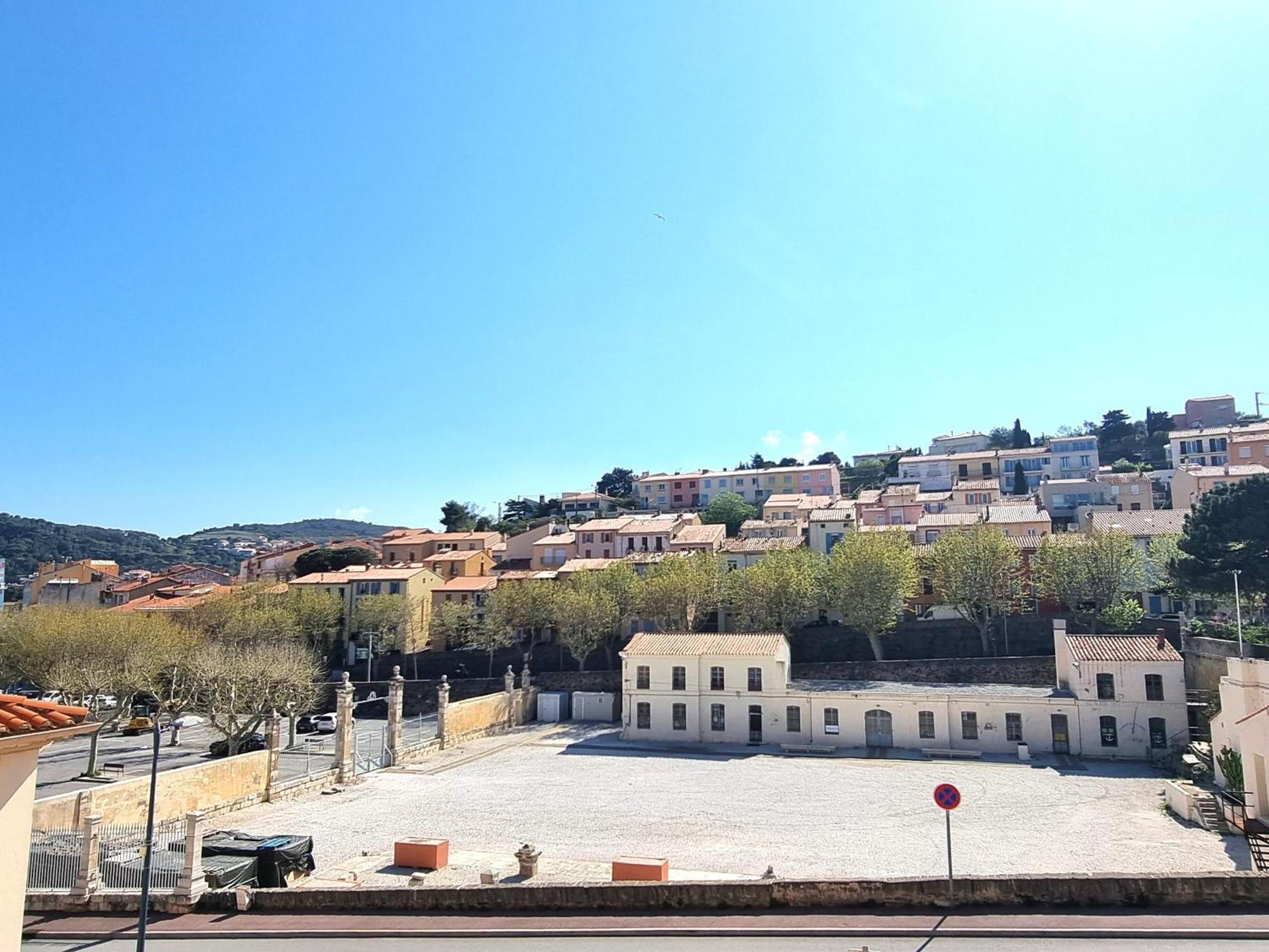 Appartement En Duplex 4 Couchages Au Coeur De Port-Vendres, Face A La Place De L'Obelisque - Fr-1-309-337 Port Vendres Dış mekan fotoğraf